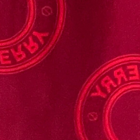 Burberry Roundal Scarf, 100% wool, Reversible Dark and Bright Red - Picture 8 of 11